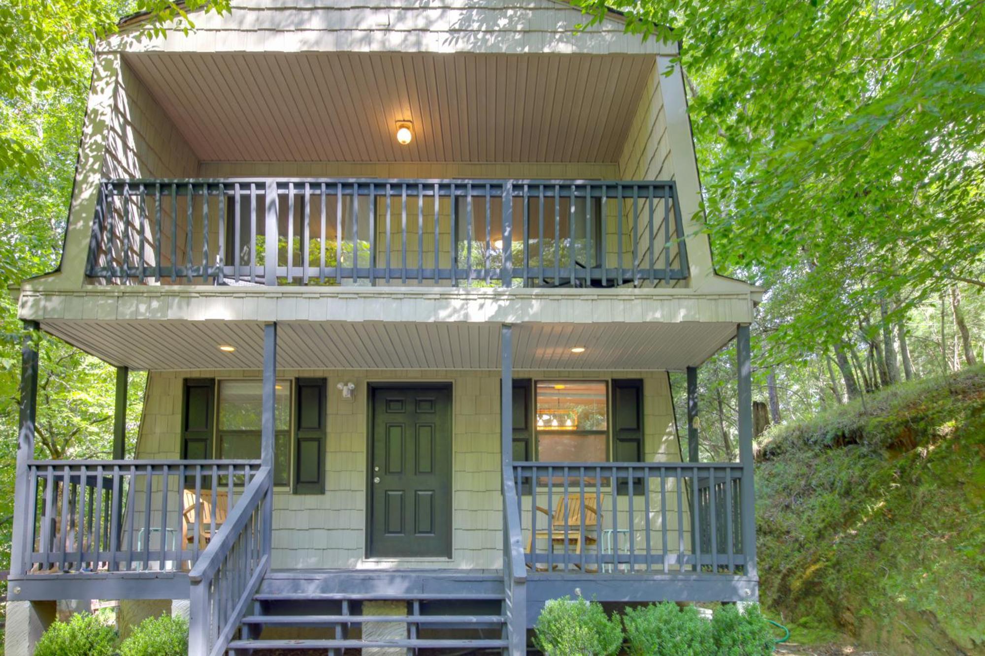 Pet-Friendly Ellijay Cabin In The Woods On 1 Acre! Villa Exterior photo